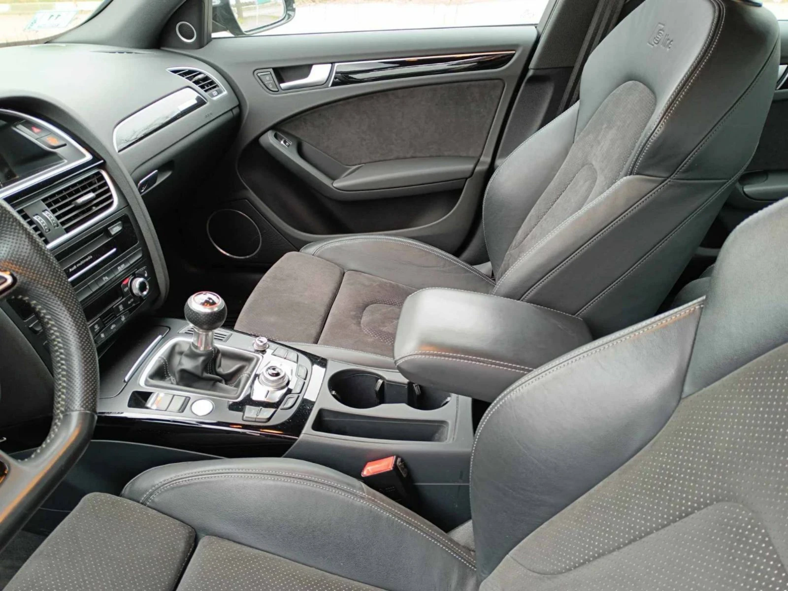 Audi A4 3 S-LINE QUATTRO  - изображение 5
