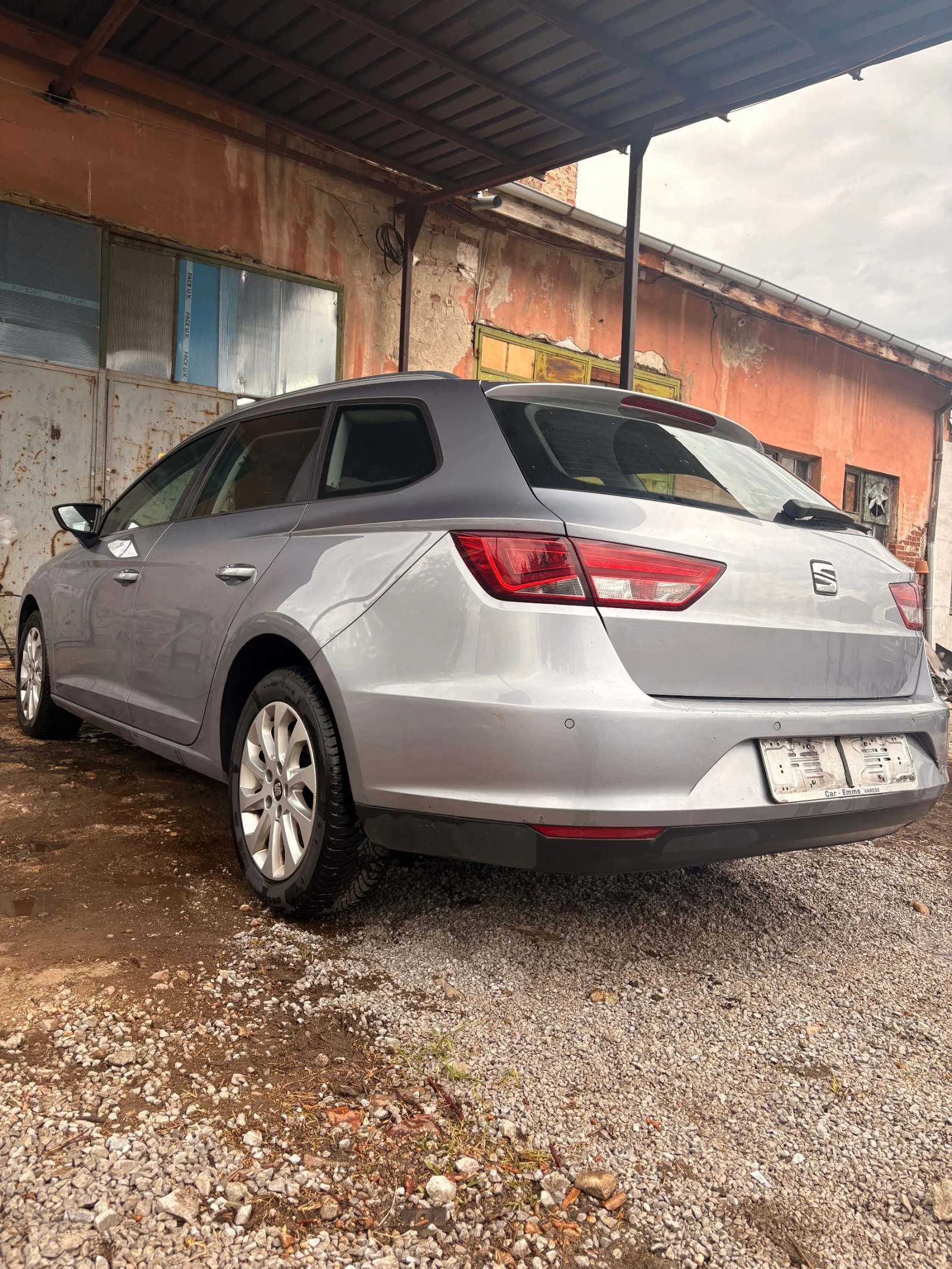 Seat Leon 1.6 TDI Business HIGH - изображение 4