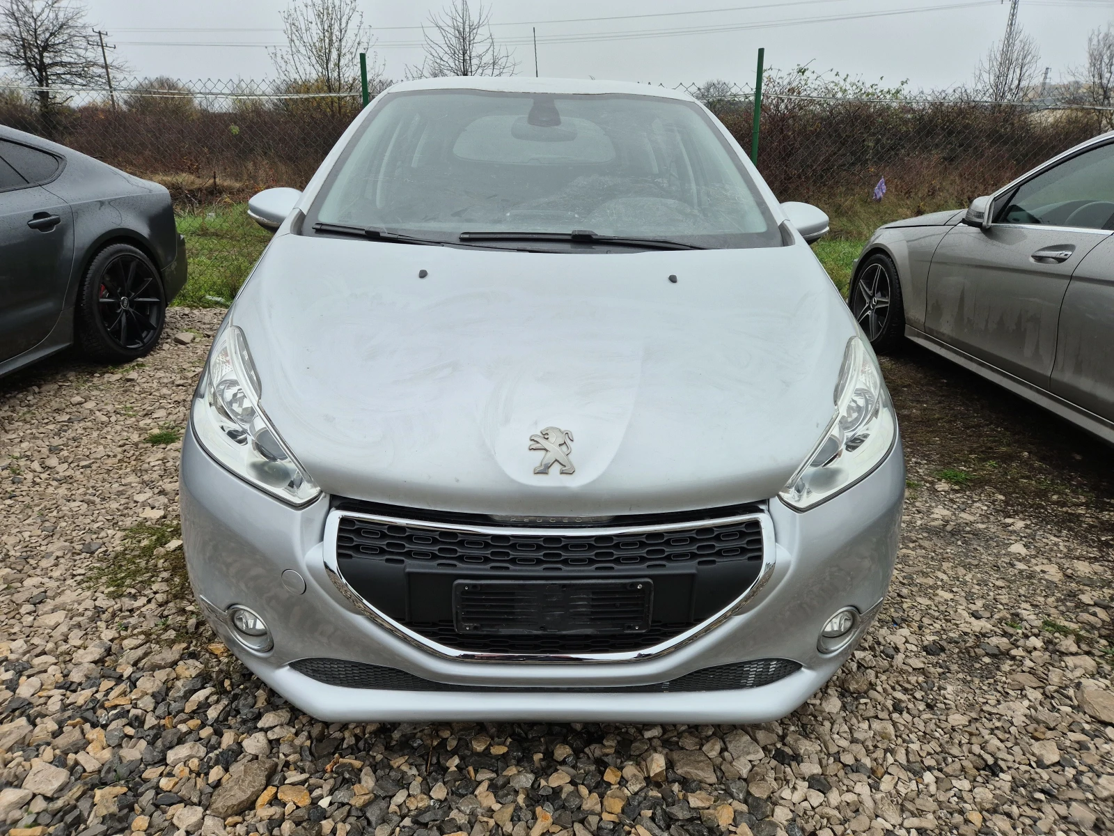 Peugeot 208 1.4 hdi 68к навигация  италия - изображение 2
