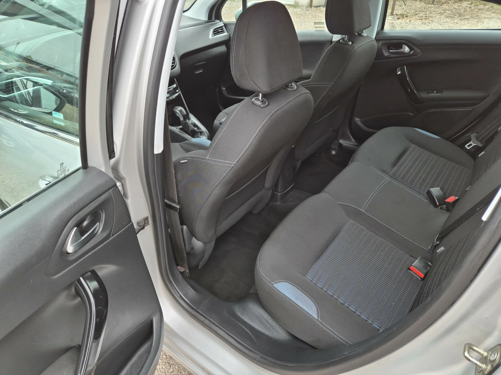 Peugeot 208 1.4 hdi 68    | Mobile.bg   15