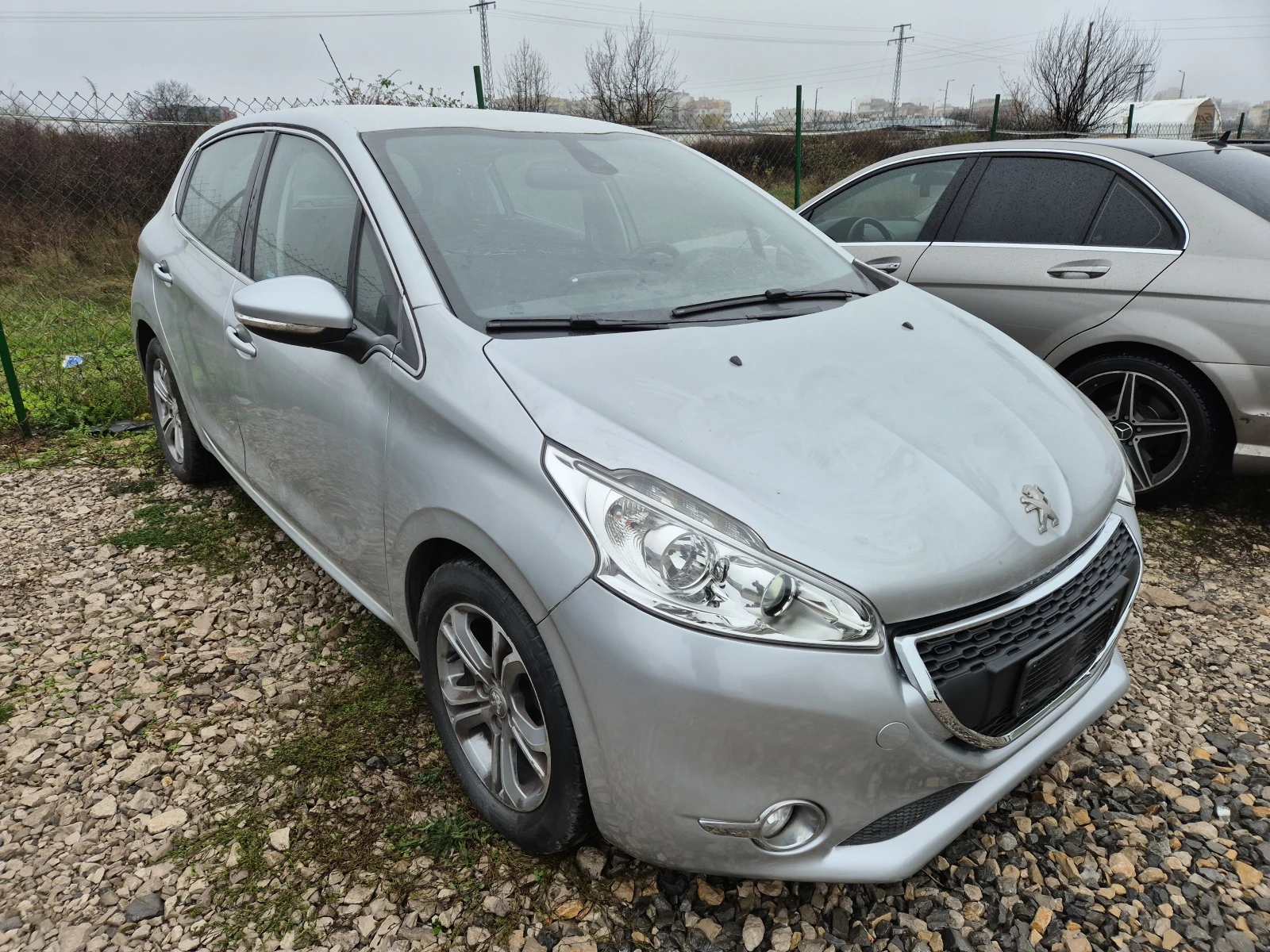 Peugeot 208 1.4 hdi 68к навигация  италия - изображение 3
