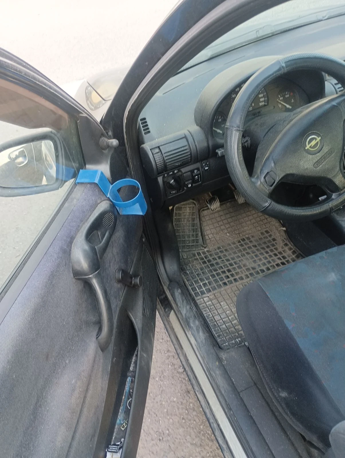 Opel Corsa  - изображение 3