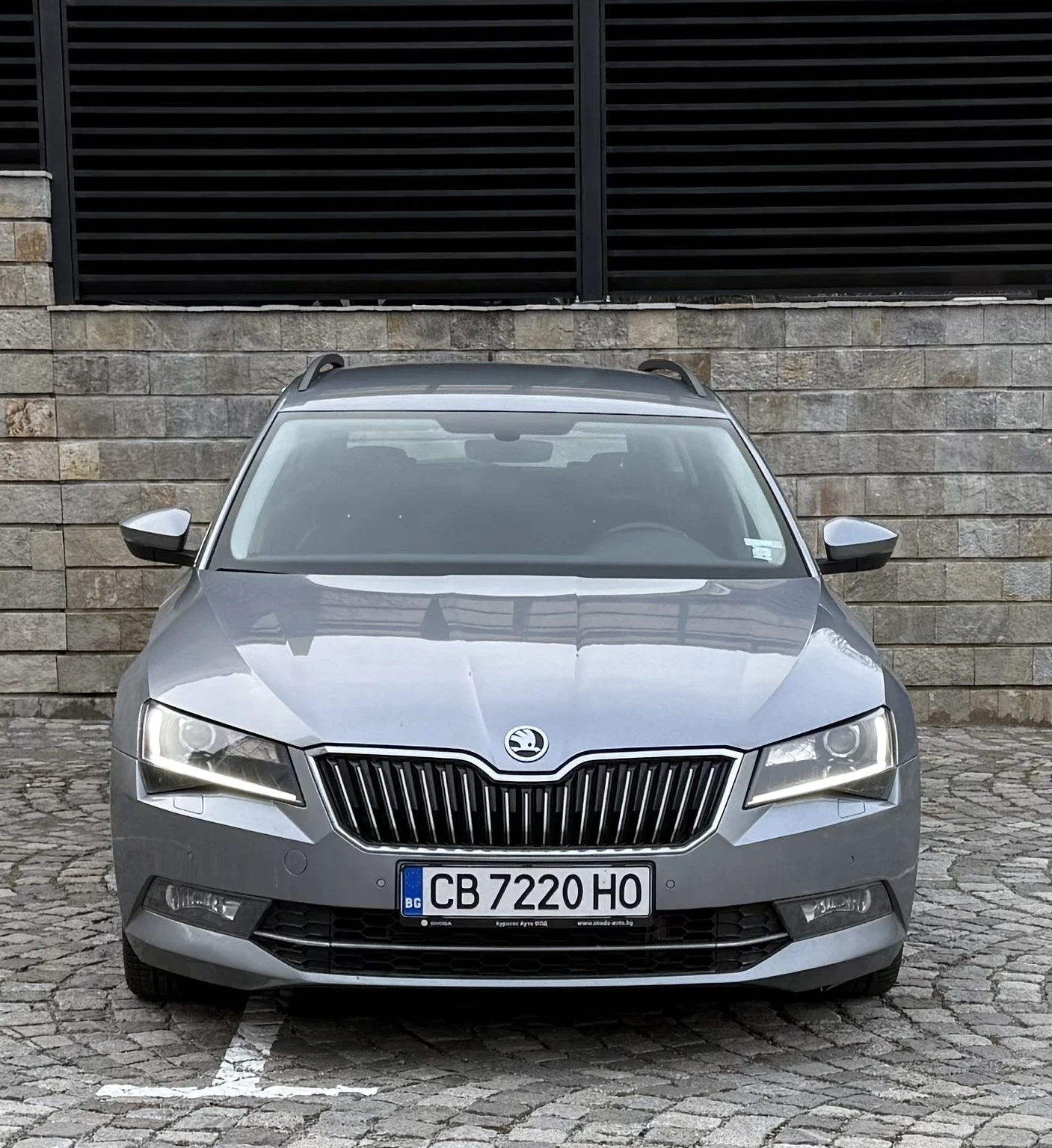 Skoda Superb 2.0TDI 190kc 4x4 2017 - изображение 2