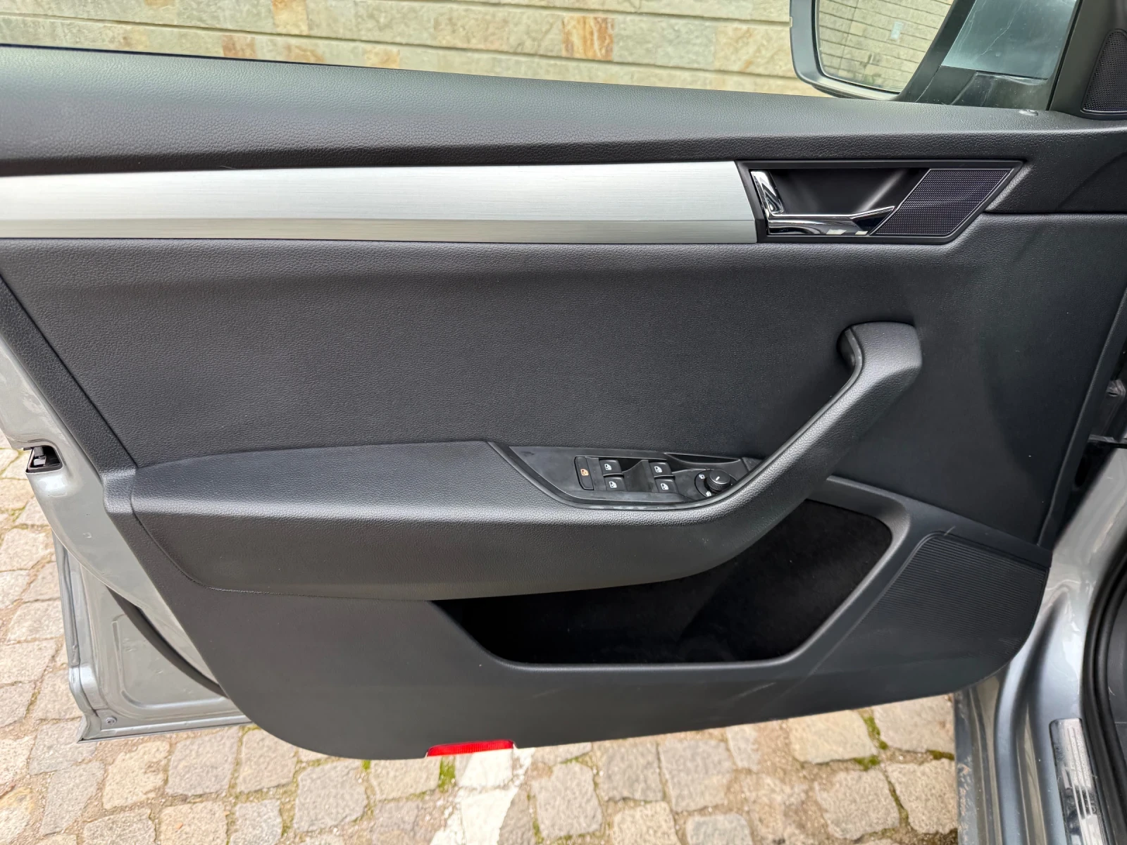 Skoda Superb 2.0TDI 190kc 4x4 2017 - изображение 8