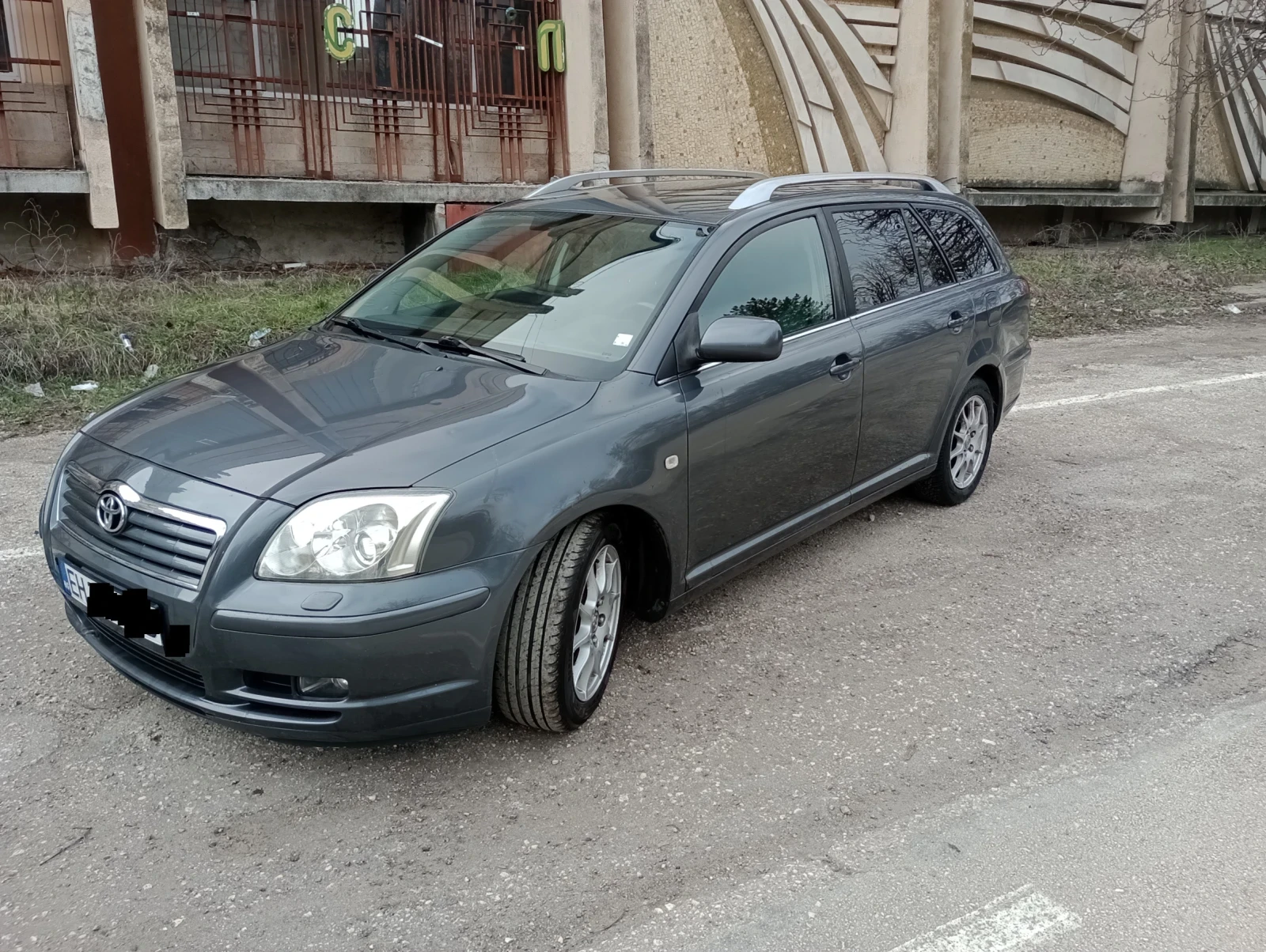 Toyota Avensis D4D, снимка 2 - Автомобили и джипове - 53825870