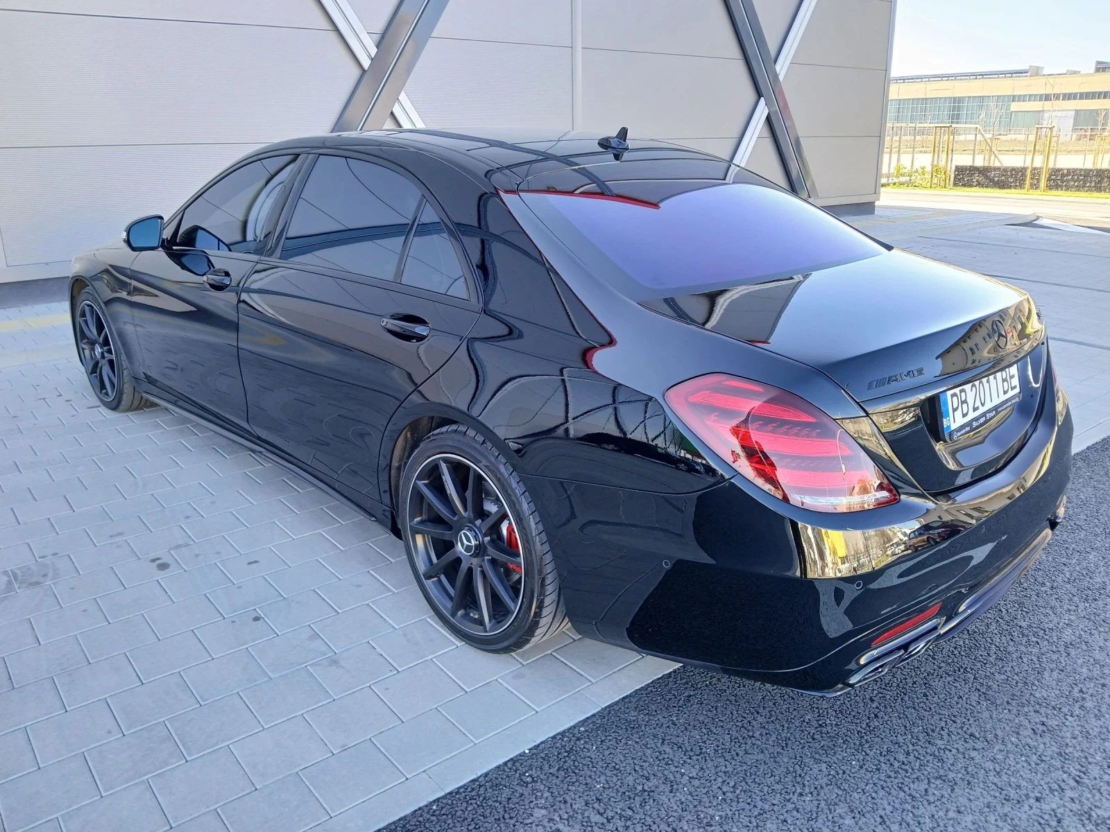 Mercedes-Benz S 560 Mercedes s 560 S63 AMG Optic * L * 4Matic* Pano* T, снимка 4 - Автомобили и джипове - 53955117