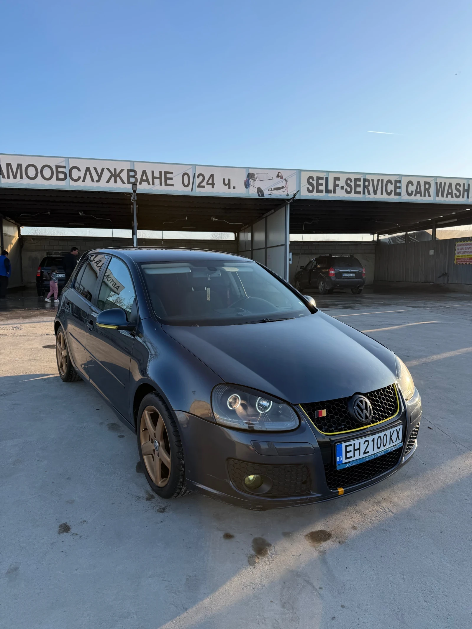 VW Golf 1.9TDI R32-pack , снимка 2 - Автомобили и джипове - 53840678