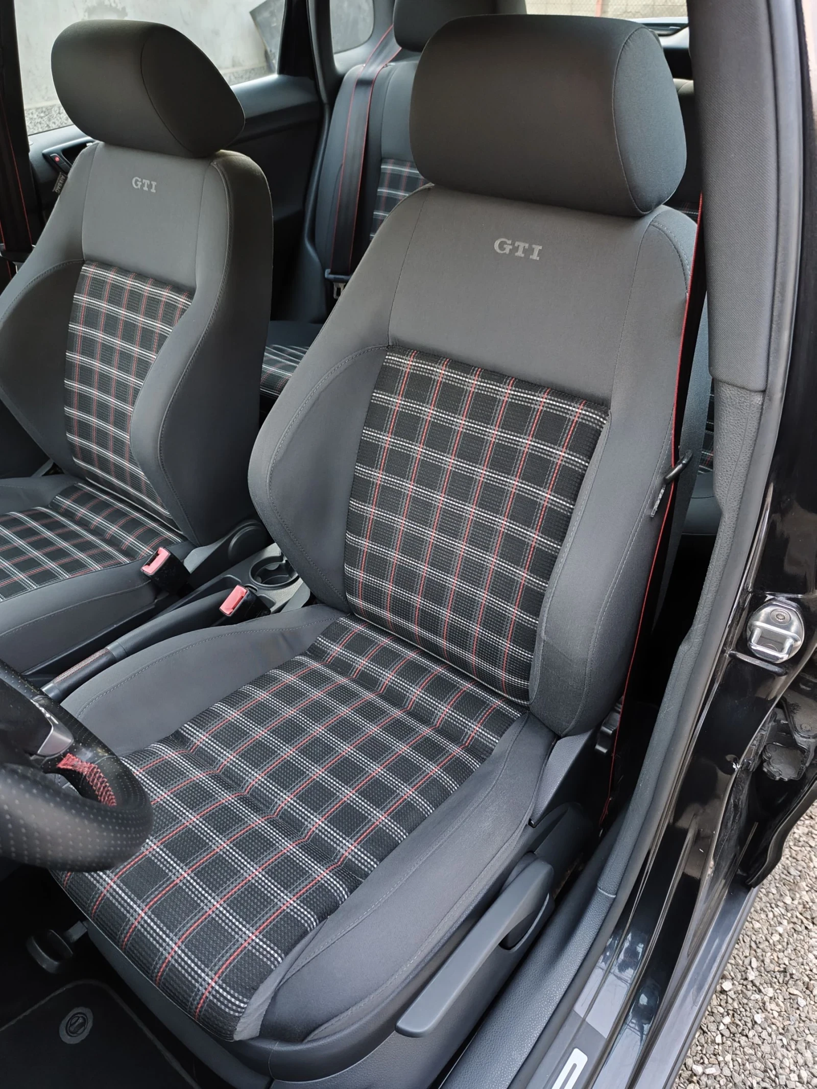 VW Polo GTI/1.8T/Swiss , снимка 9 - Автомобили и джипове - 53931831