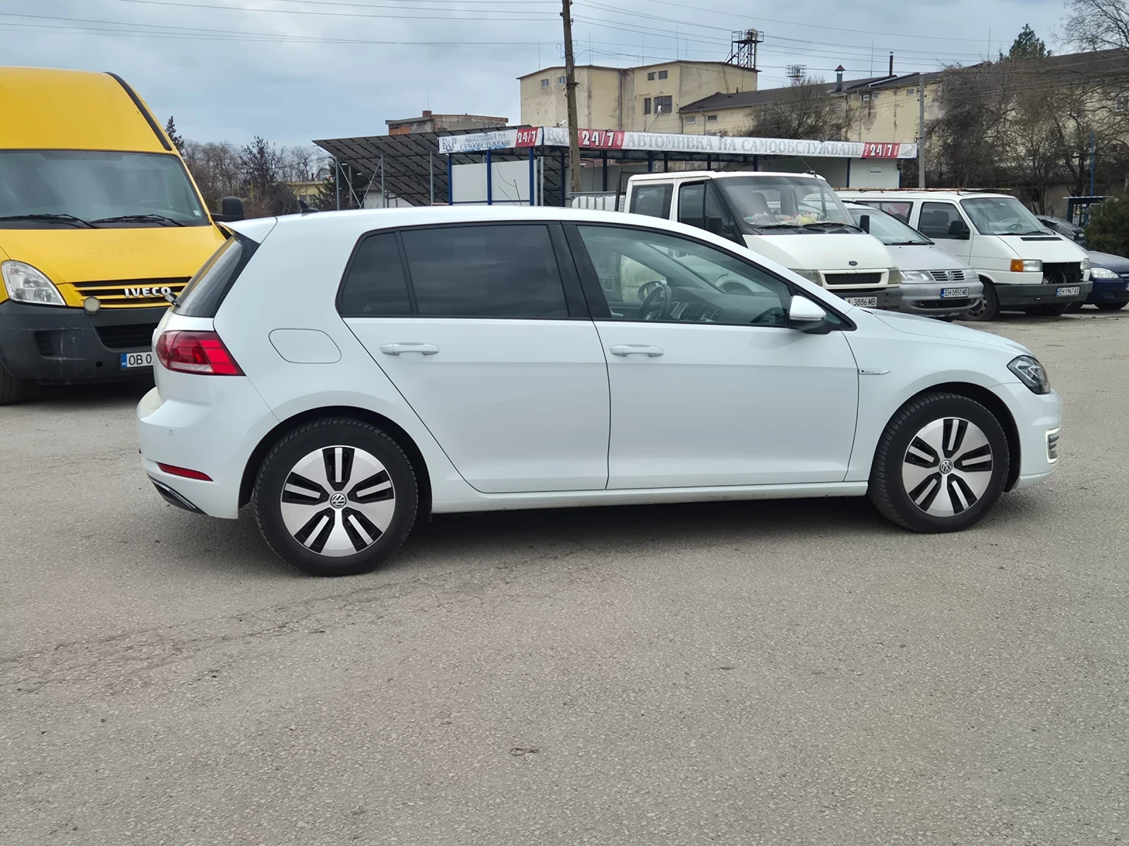 VW Golf Термопомпа , снимка 6 - Автомобили и джипове - 54063331