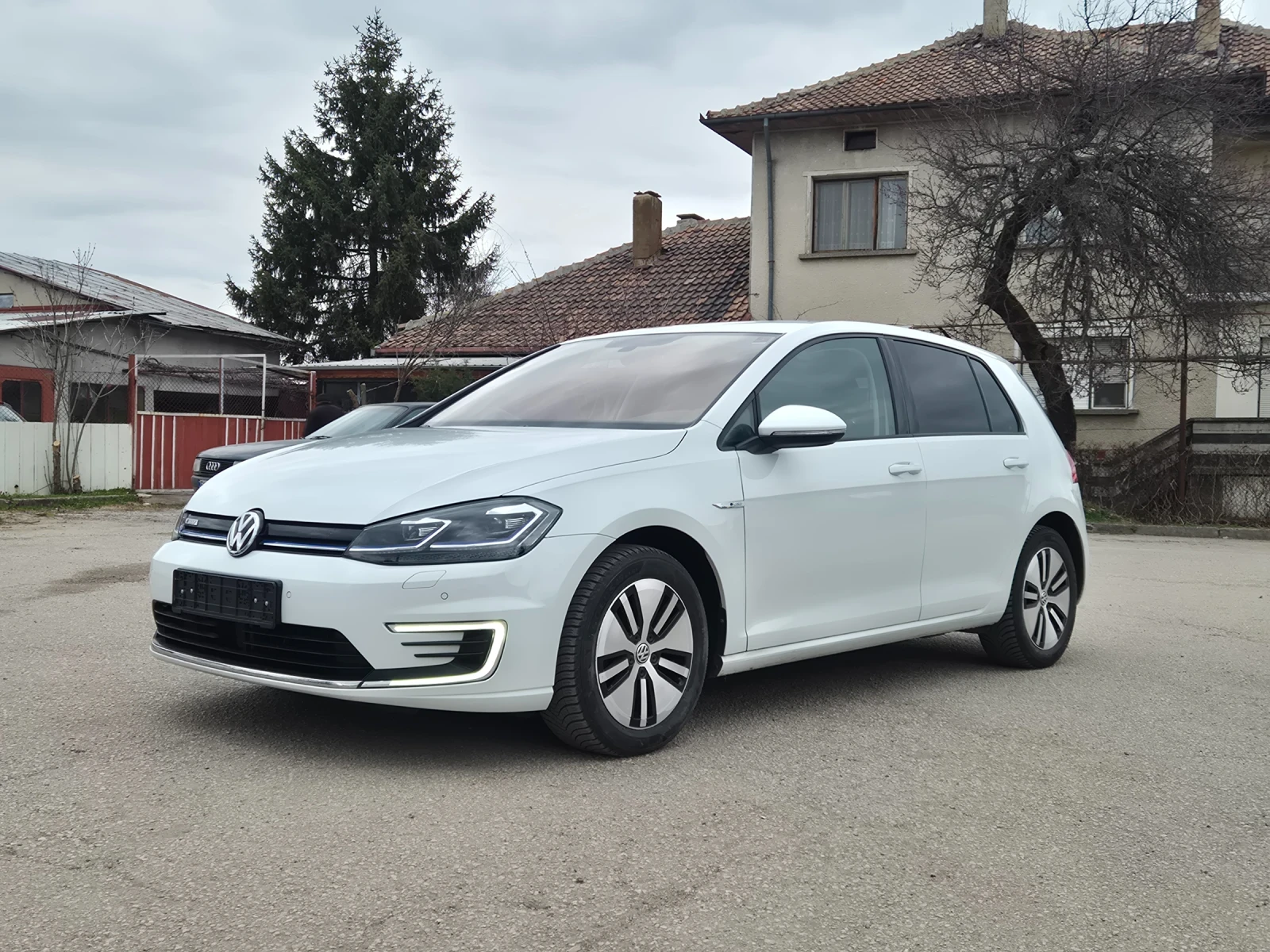 VW Golf Термопомпа , снимка 10 - Автомобили и джипове - 54063331