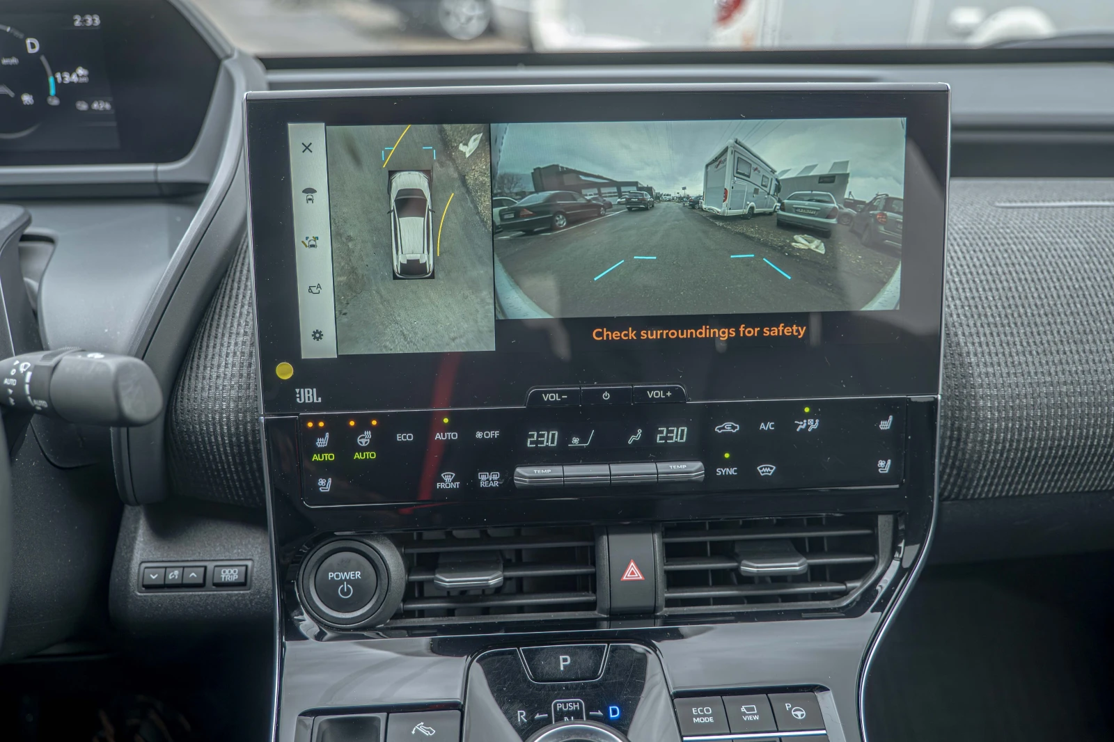 Toyota bZ4X AWD/JBL/Камера 360/Lane Assist/Панорама/Дистроник, снимка 10 - Автомобили и джипове - 54055085