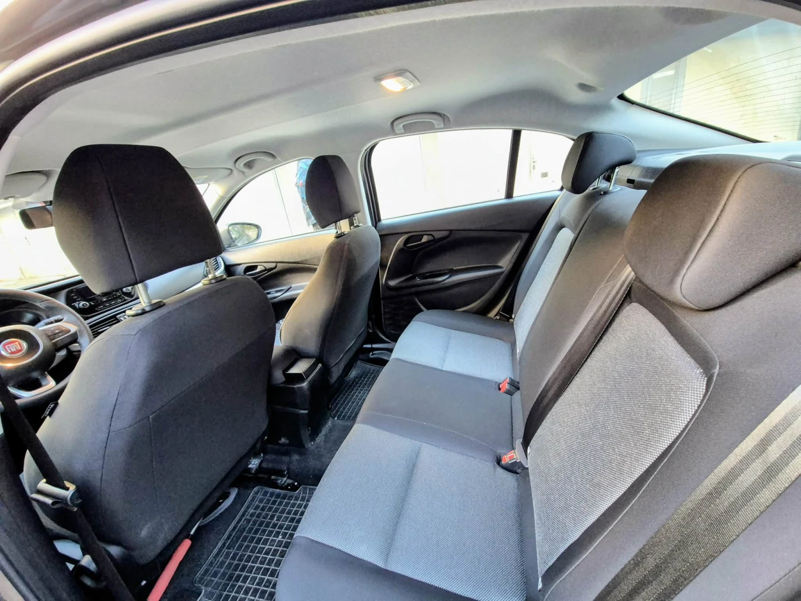 Fiat Tipo, снимка 4 - Автомобили и джипове - 54289076