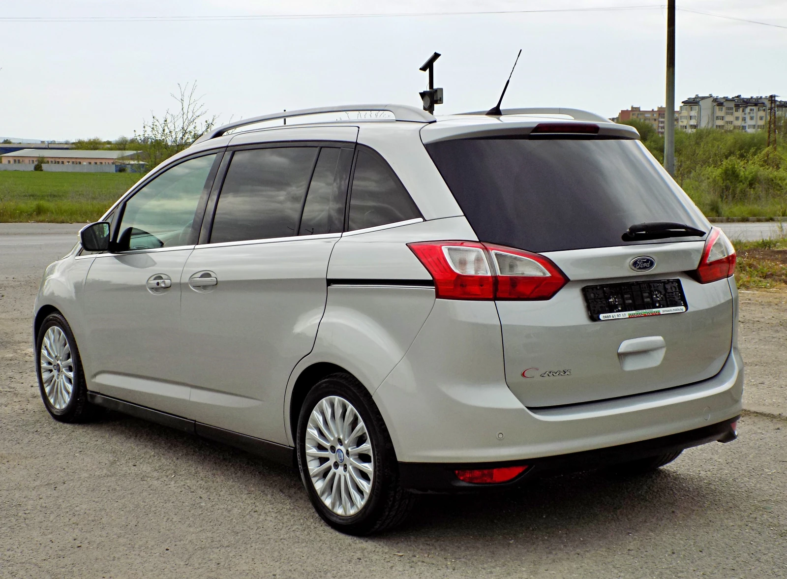 Ford Grand C-Max 1.6TDCi/NAVi/КЛИМАТРОНИК/ПАНОРАМА/7м., снимка 4 - Автомобили и джипове - 54360472