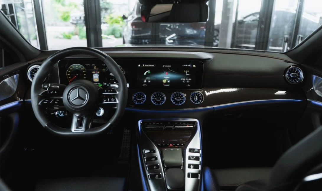 Mercedes-Benz AMG GT 63S E Performance F1 Edition, снимка 8 - Автомобили и джипове - 54542480