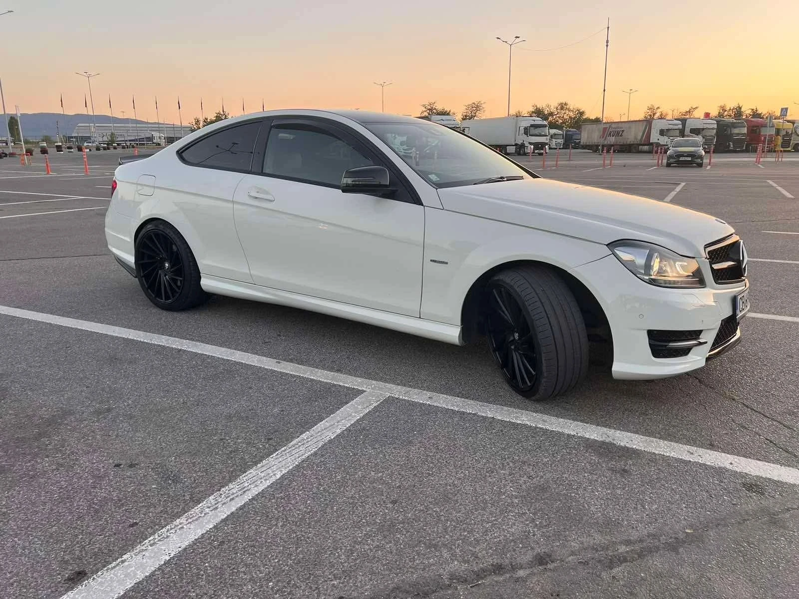 Mercedes-Benz C 250, снимка 4 - Автомобили и джипове - 54556362