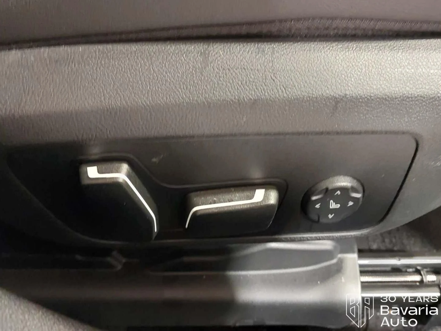 BMW 340 M340i xDrive Touring Sportautomatic, снимка 15 - Автомобили и джипове - 54624330