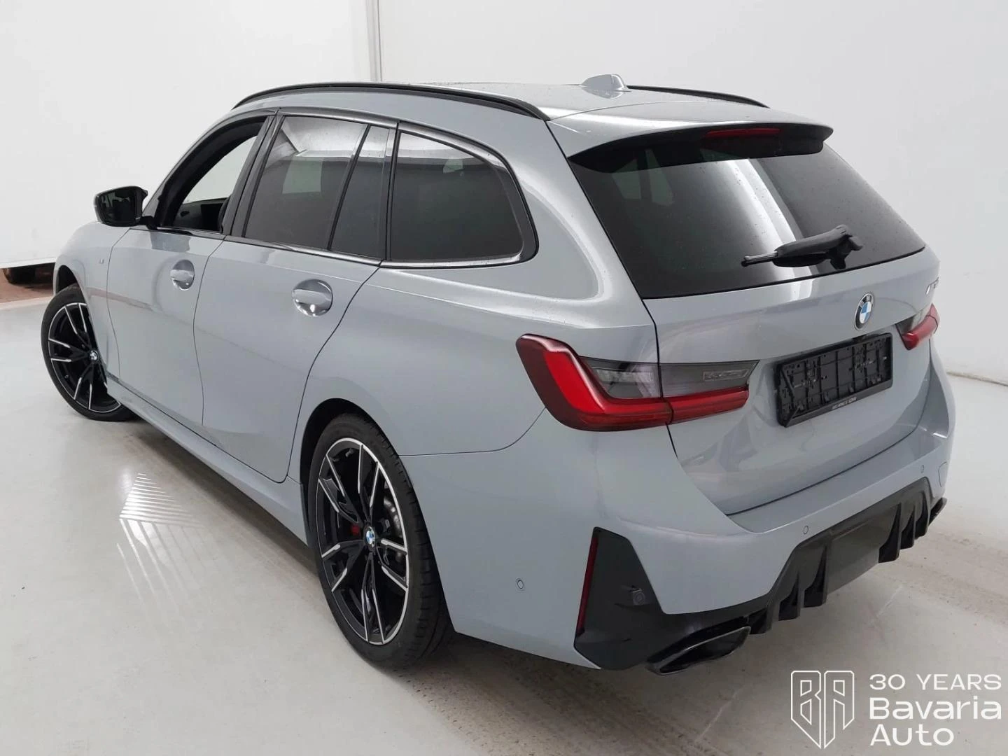 BMW 340 M340i xDrive Touring Sportautomatic, снимка 2 - Автомобили и джипове - 54624330
