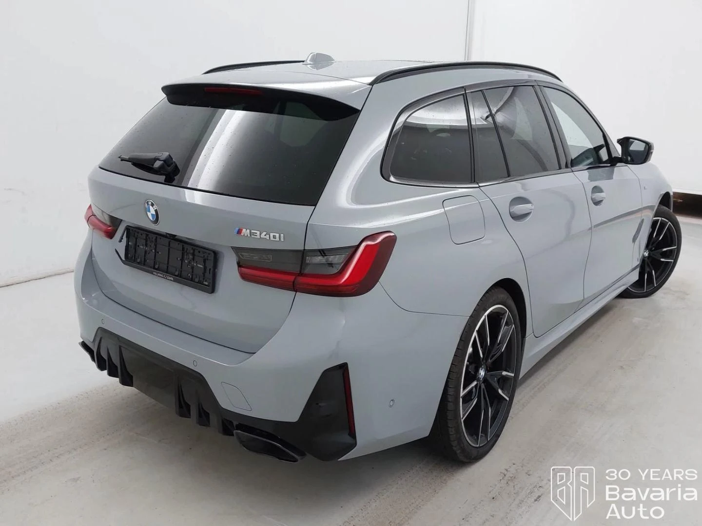 BMW 340 M340i xDrive Touring Sportautomatic, снимка 3 - Автомобили и джипове - 54624330