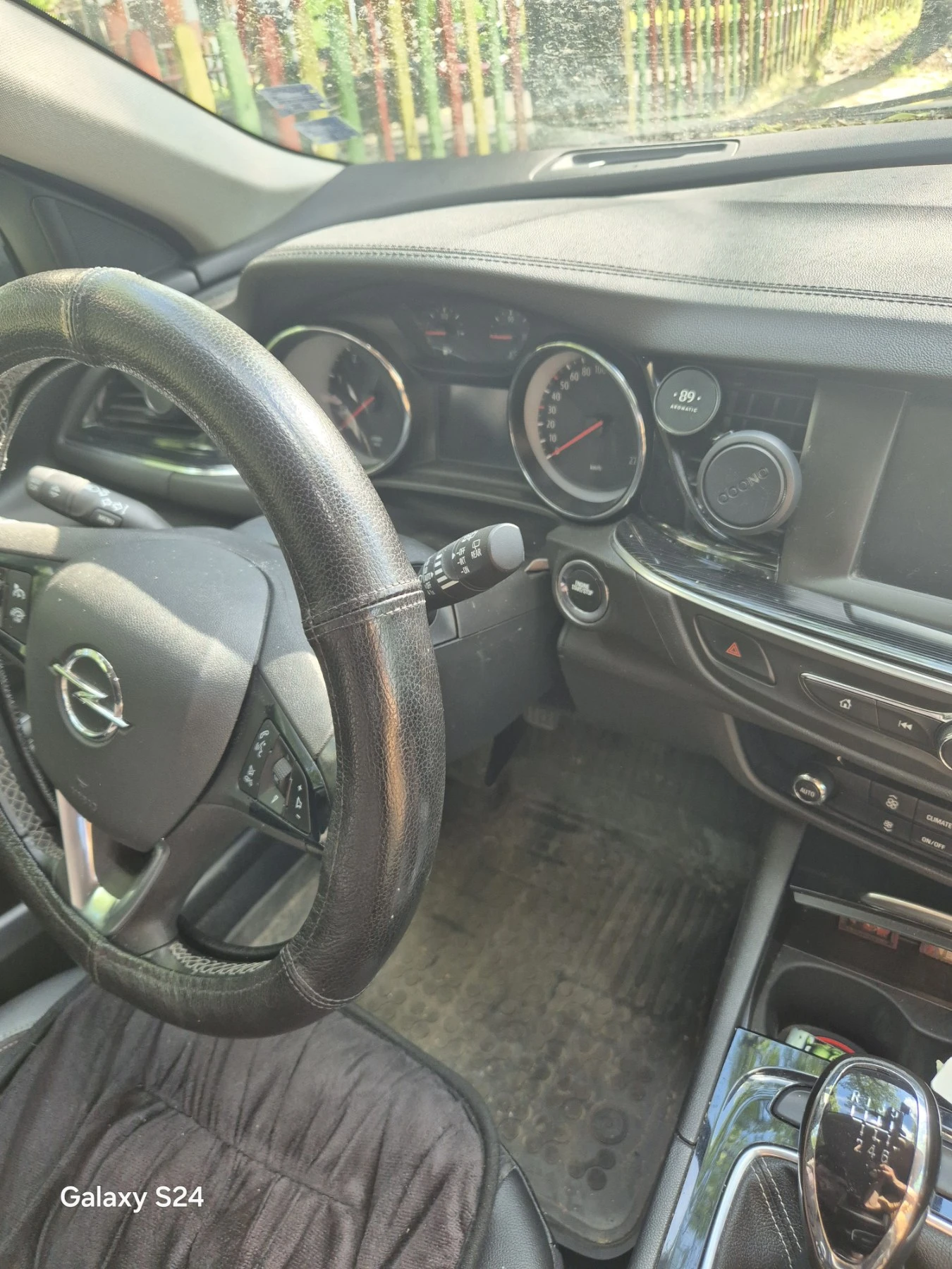 Opel Insignia, снимка 9 - Автомобили и джипове - 54806423