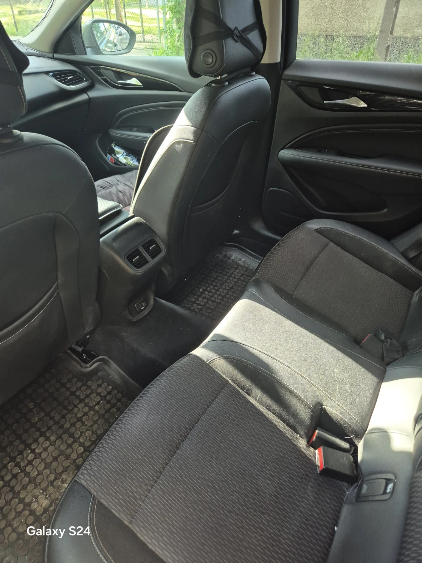 Opel Insignia, снимка 10 - Автомобили и джипове - 54806423
