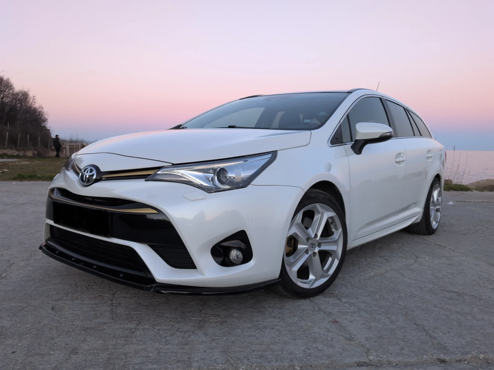 Toyota Avensis, снимка 2 - Автомобили и джипове - 54840188