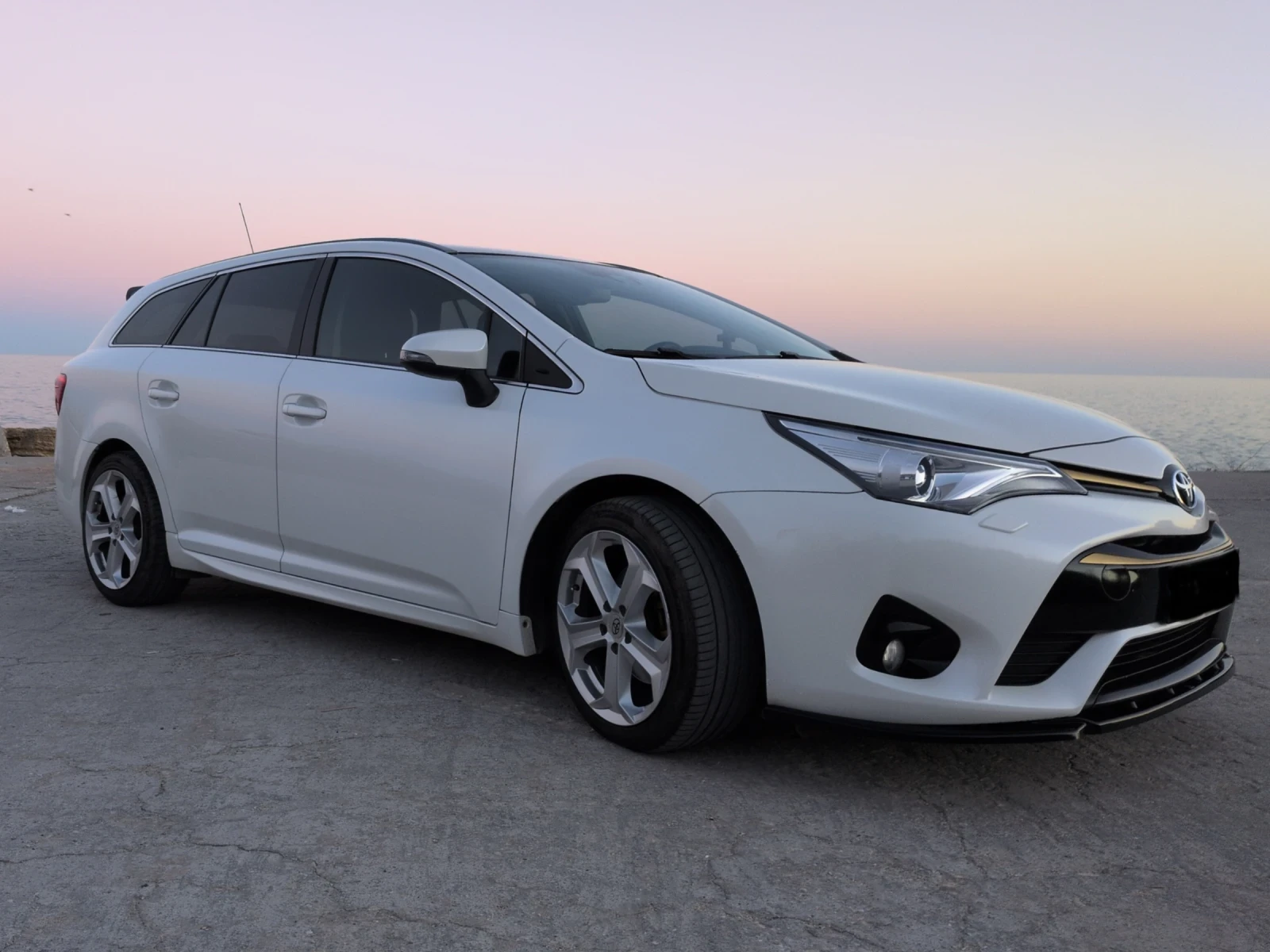 Toyota Avensis, снимка 3 - Автомобили и джипове - 54840188