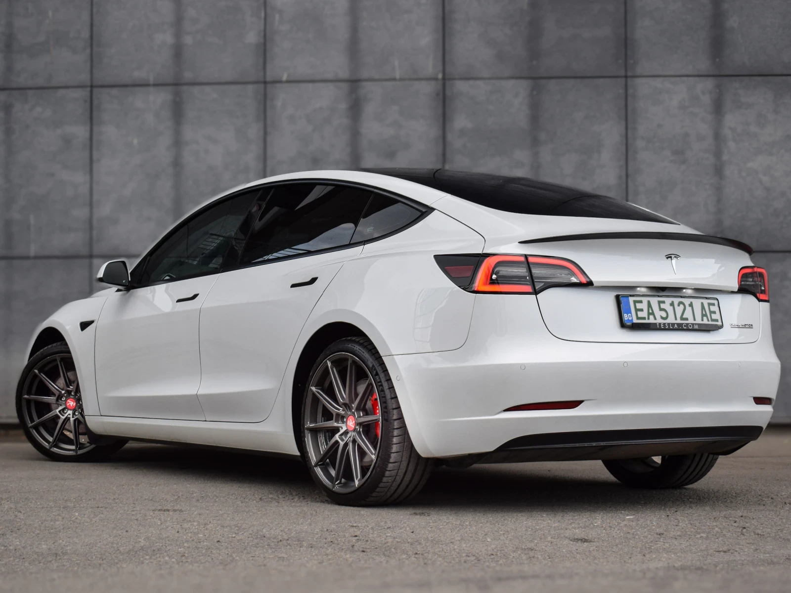 Tesla Model 3 PERFORMANCE , снимка 4 - Автомобили и джипове - 54840653