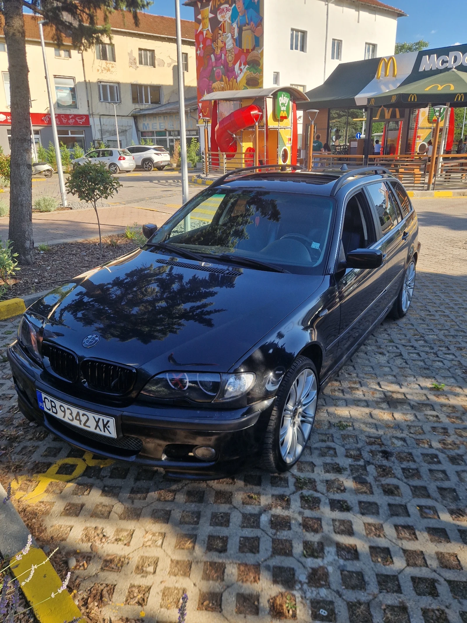 BMW 330