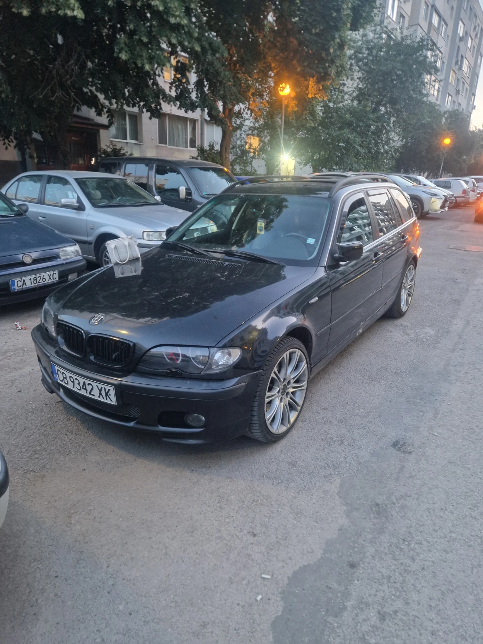 BMW 330, снимка 4 - Автомобили и джипове - 55246132