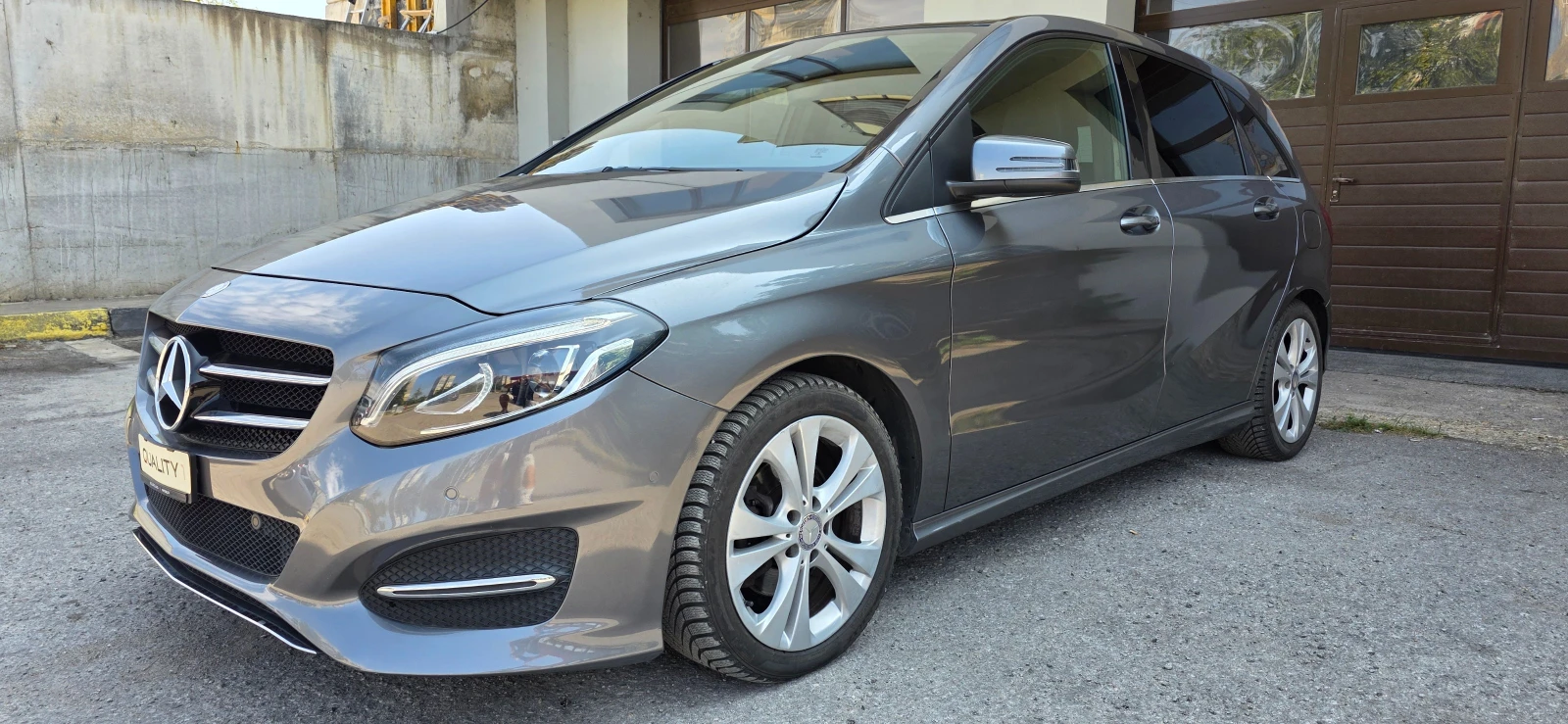 Mercedes-Benz B 200 2.2CDI * 4MATIC* * AVTOMAT* PANORAMA* ШВЕЙЦАРИЯ