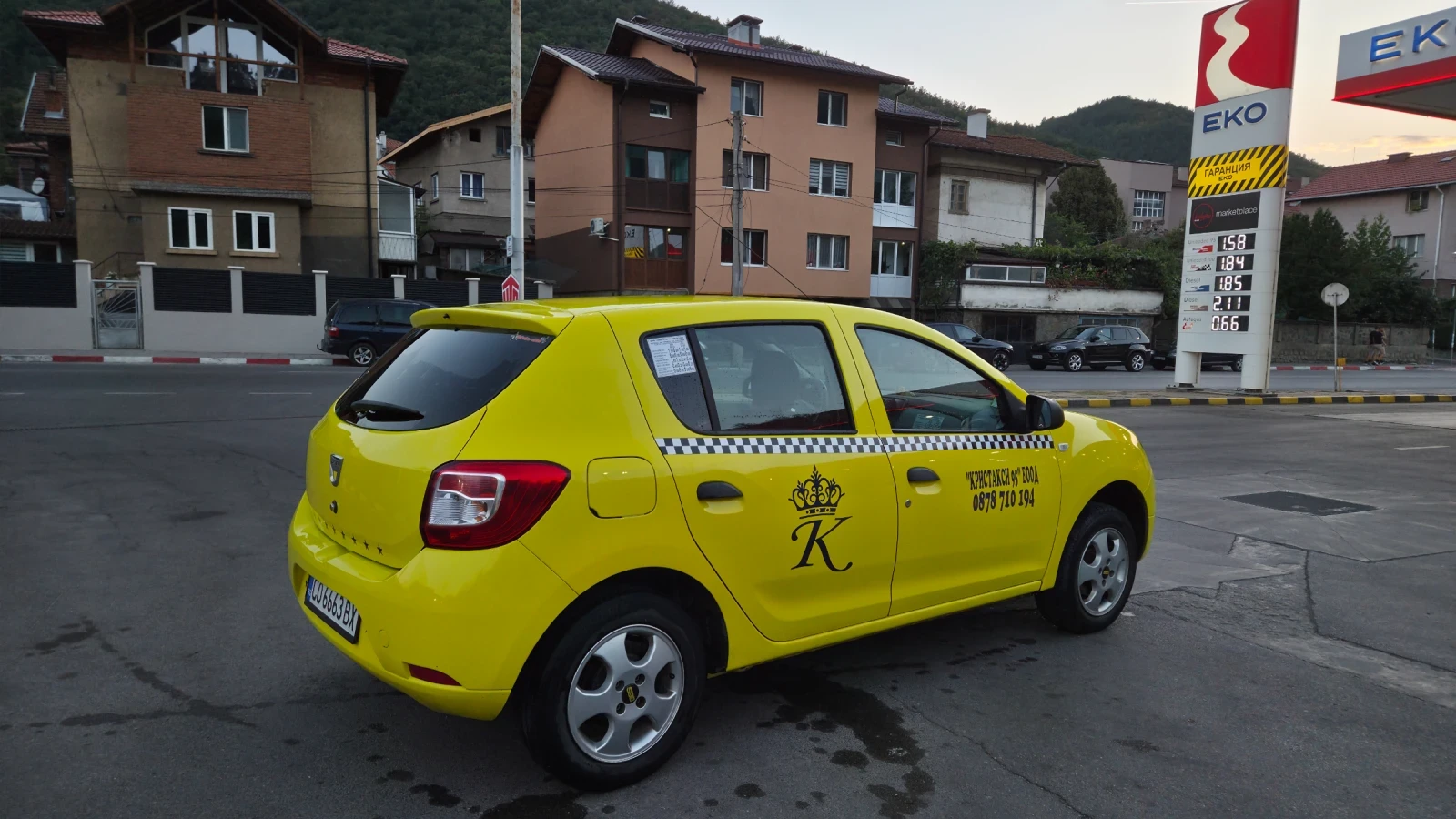 Dacia Sandero 1.2, снимка 10 - Автомобили и джипове - 55805379