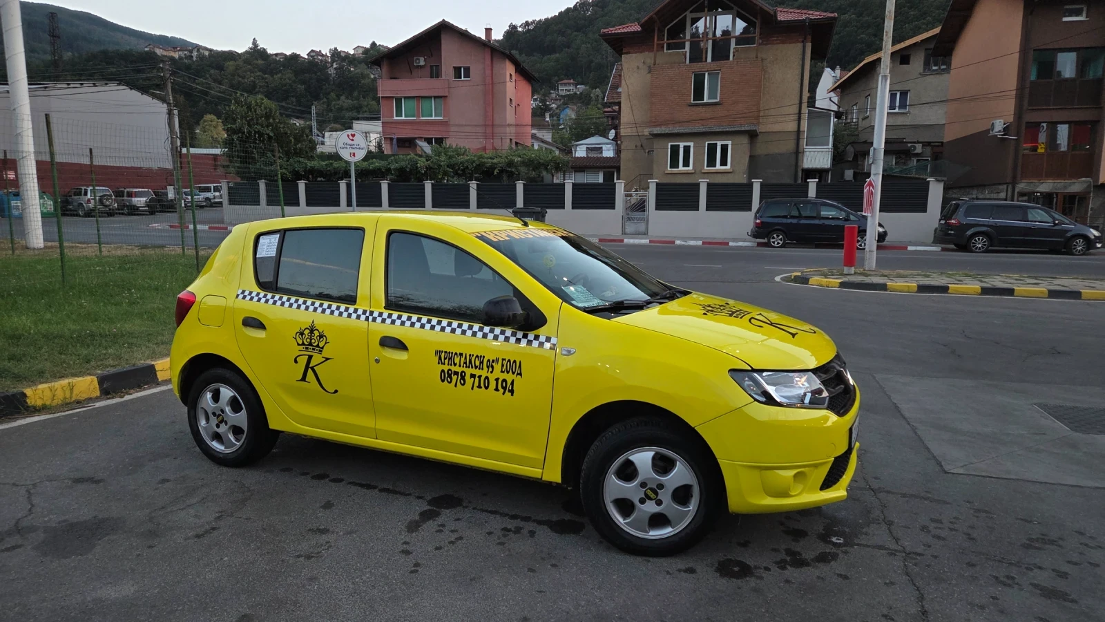 Dacia Sandero 1.2, снимка 14 - Автомобили и джипове - 55805379