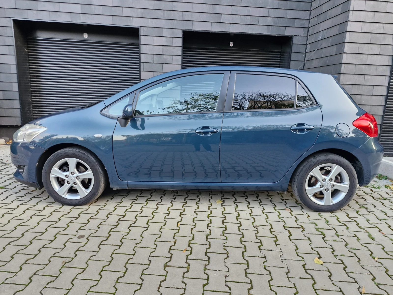 Toyota Auris 1.6VVTi, снимка 3 - Автомобили и джипове - 56648058