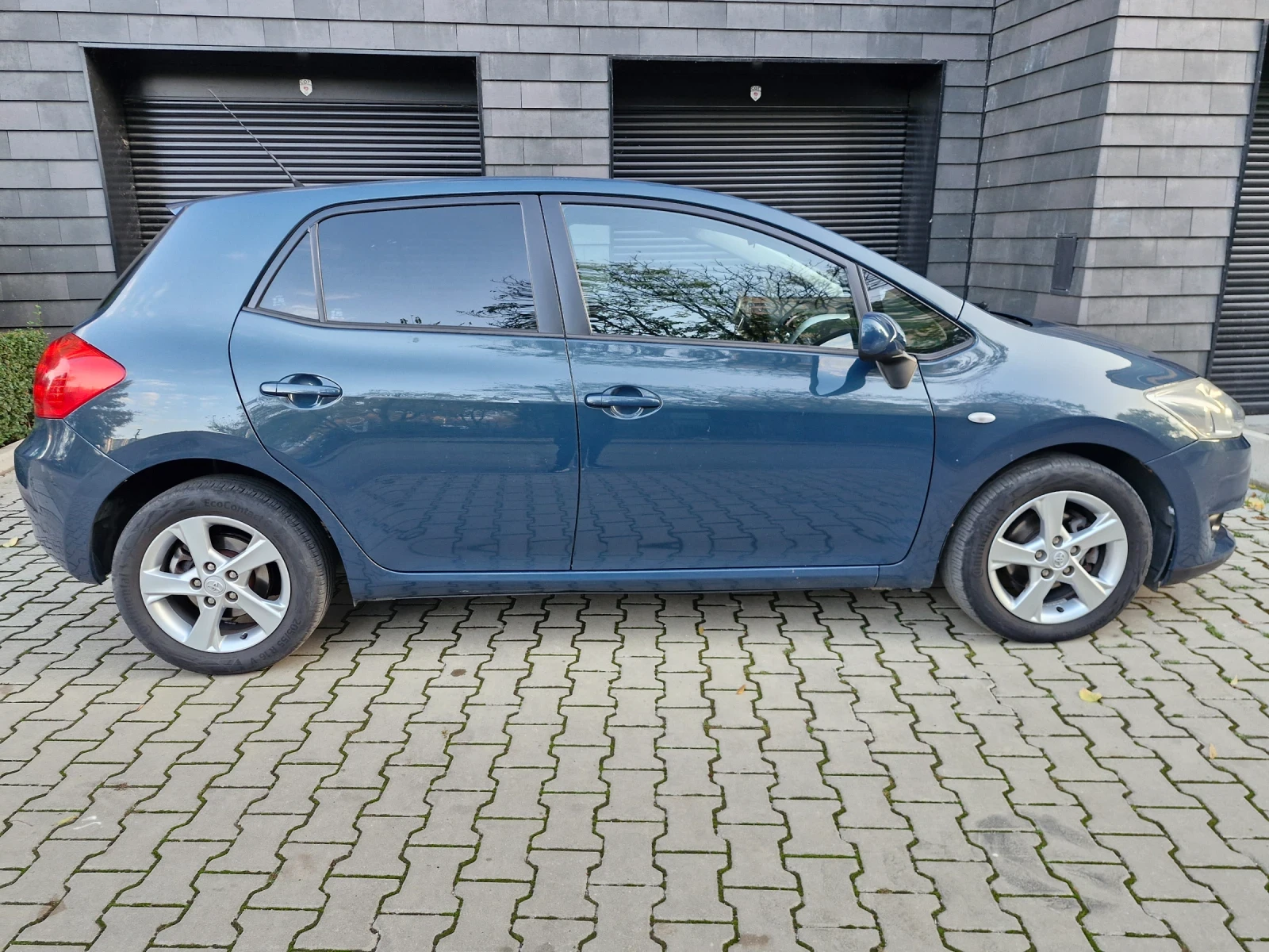Toyota Auris 1.6VVTi, снимка 6 - Автомобили и джипове - 56648058