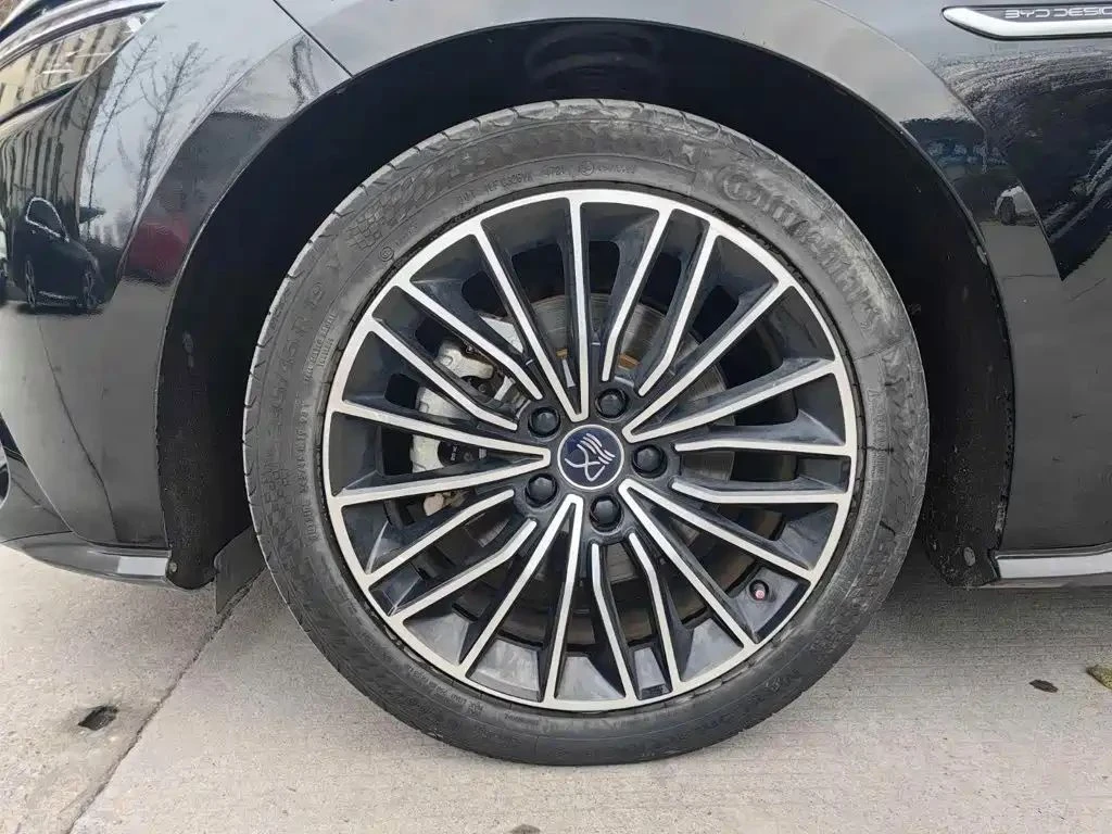 BYD HAN, снимка 7 - Автомобили и джипове - 56686315