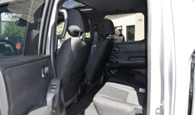 Nissan Frontier PRO-4X 4X4 * 360 КАМЕРА * CARPLAY * TOW PACK * , снимка 11