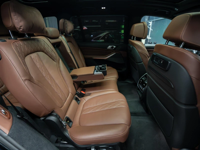 BMW X7 M50D  M-PACK H&K* 360* MASSAGE* Обдухване, снимка 12 - Автомобили и джипове - 52561151