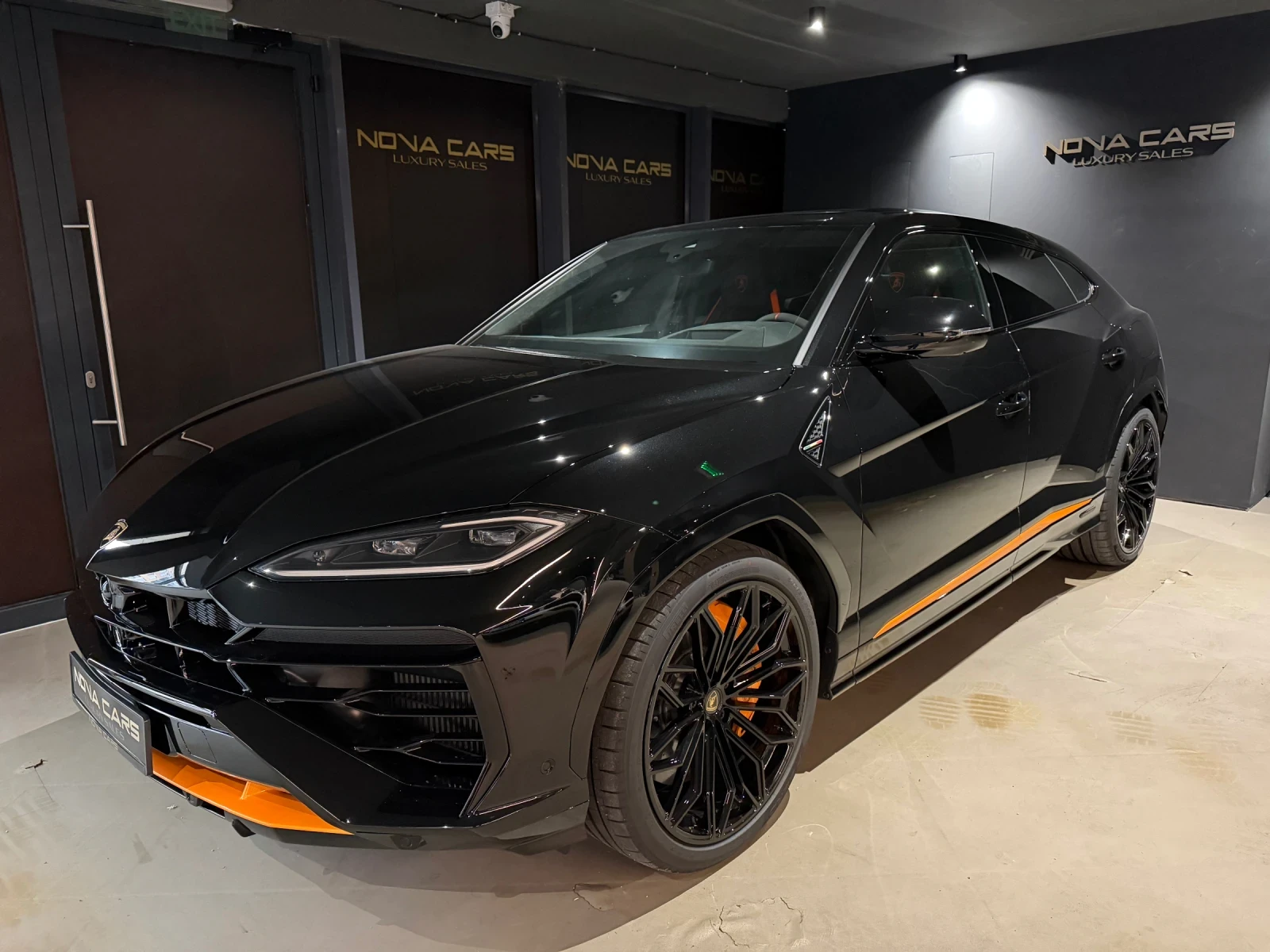 Lamborghini Urus SE Наличен, снимка 1