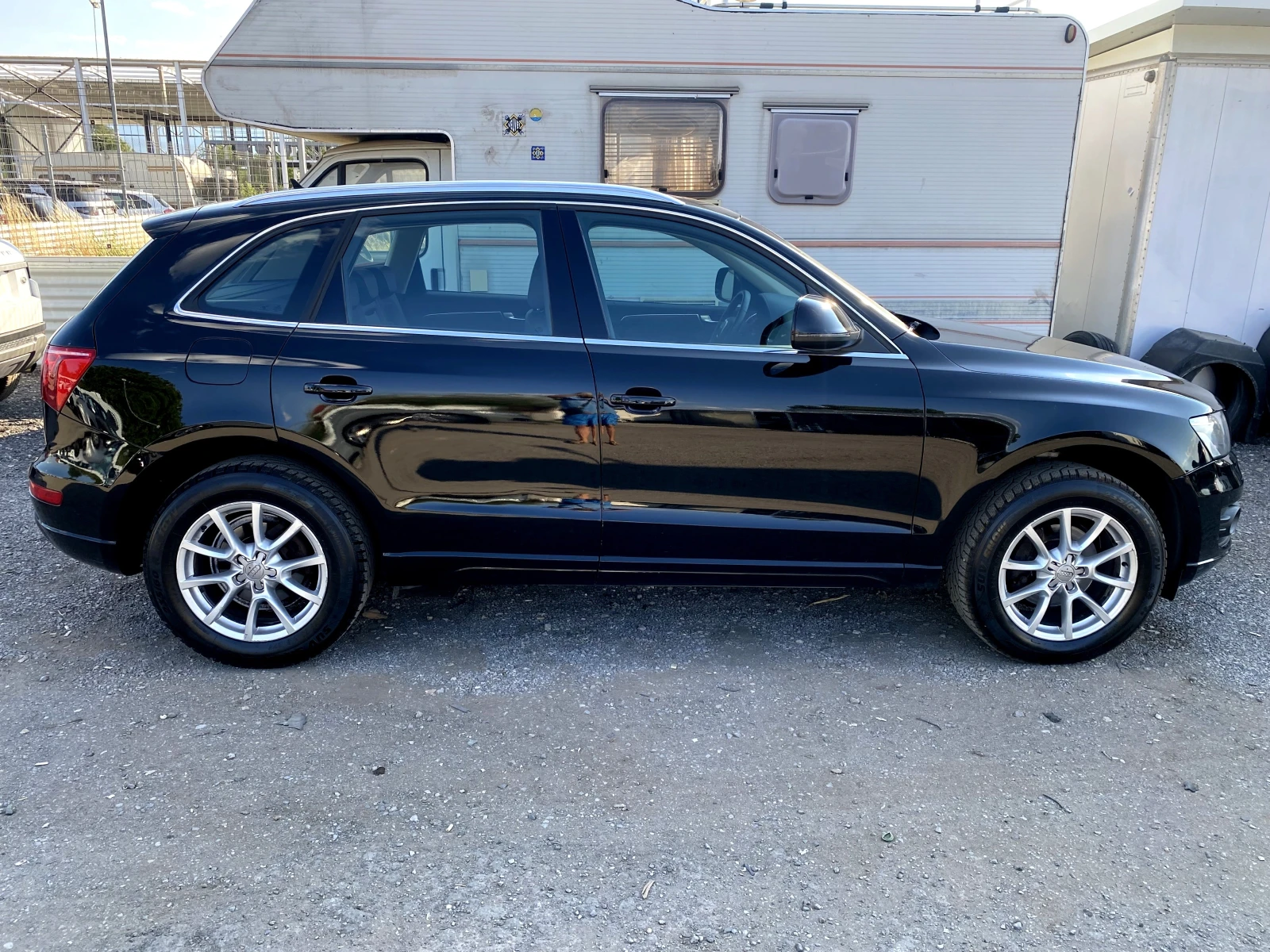 Audi Q5 2.0TDI 170к.с Панорама& Подгрев  - изображение 2