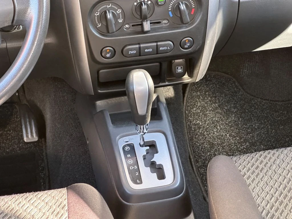 Suzuki Jimny 1.3 - изображение 4