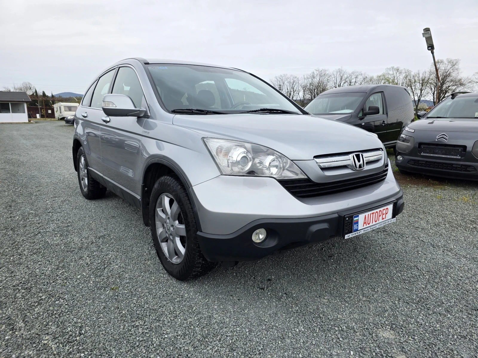 Honda Cr-v 2.0 бенз 193000 сервизна история , снимка 3 - Автомобили и джипове - 53801551