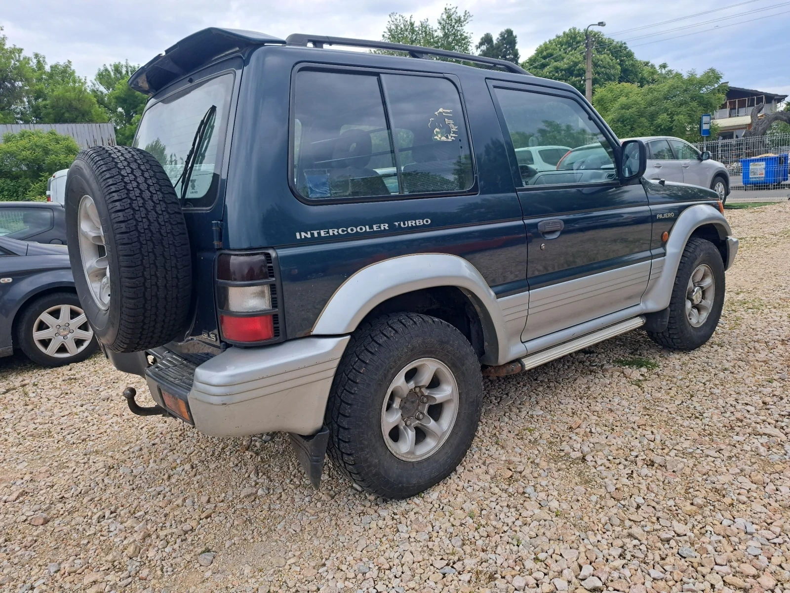 Mitsubishi Pajero 2.5/101 кс, снимка 3 - Автомобили и джипове - 54457844