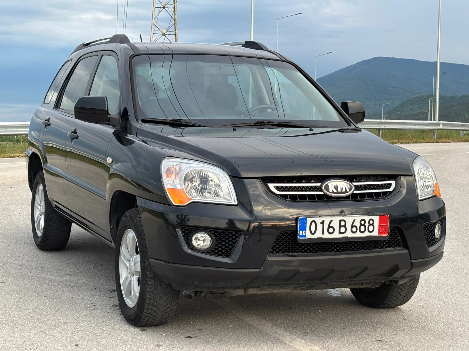 Kia Sportage 2.0CRDI Facelift, снимка 2 - Автомобили и джипове - 54496003