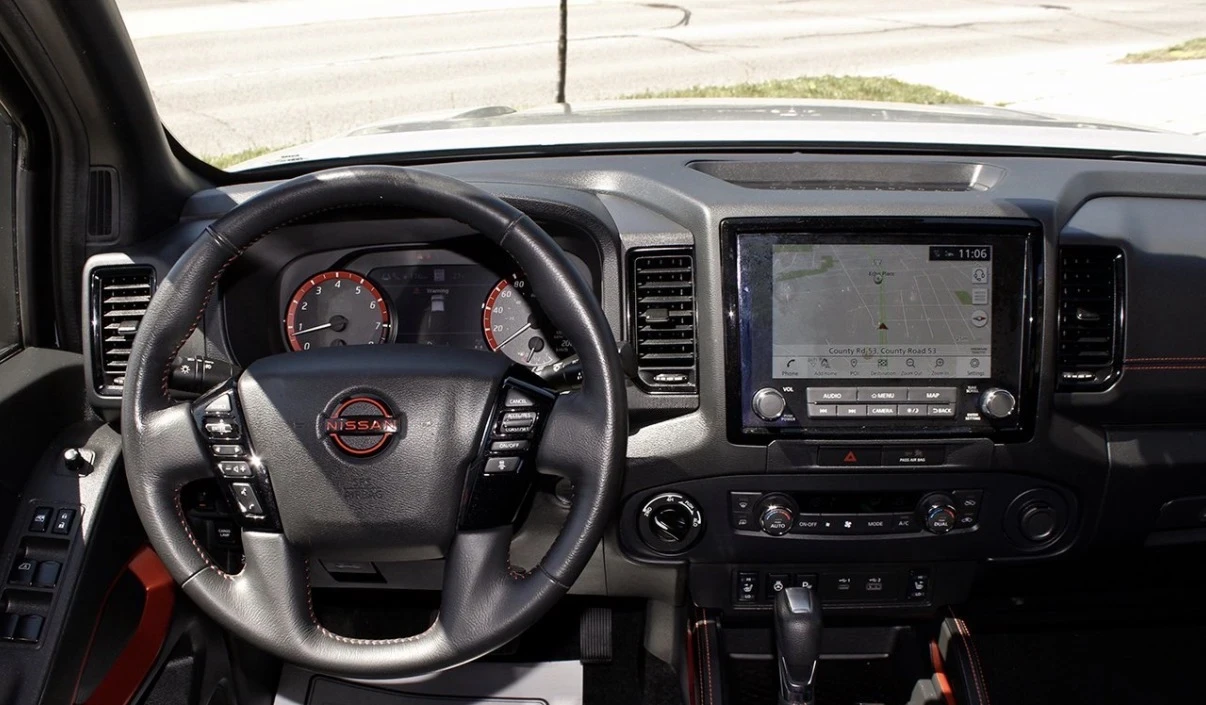 Nissan Frontier PRO-4X 4X4 * 360 КАМЕРА * CARPLAY * TOW PACK * , снимка 9 - Автомобили и джипове - 54837571