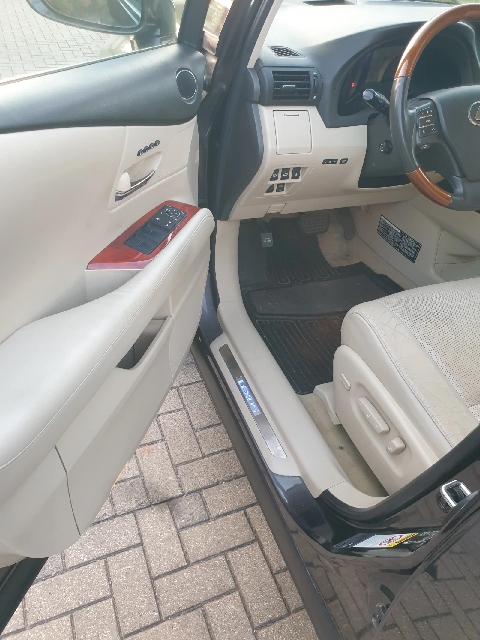 Lexus RX 450h, снимка 6 - Автомобили и джипове - 55622282