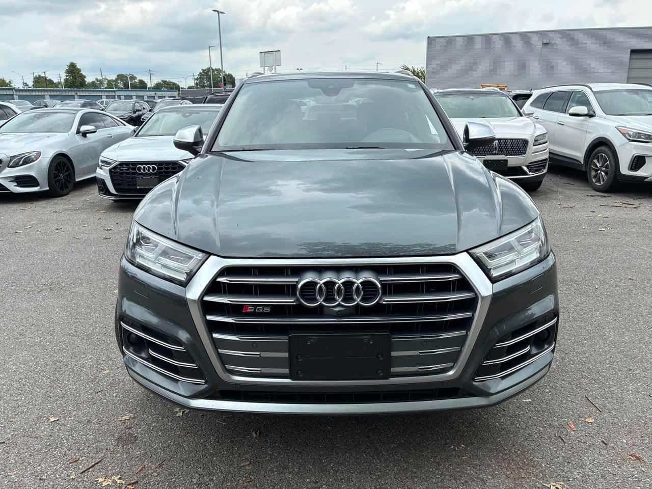Audi SQ5 * Technik * CARFAX * ЦЕНА ДО БГ, снимка 2 - Автомобили и джипове - 55671834