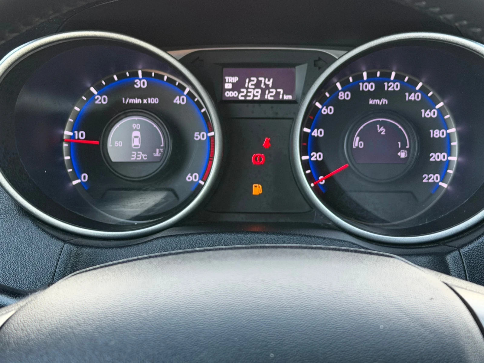Hyundai IX35 1.7CRDI ИТАЛИЯ, снимка 11 - Автомобили и джипове - 55732431