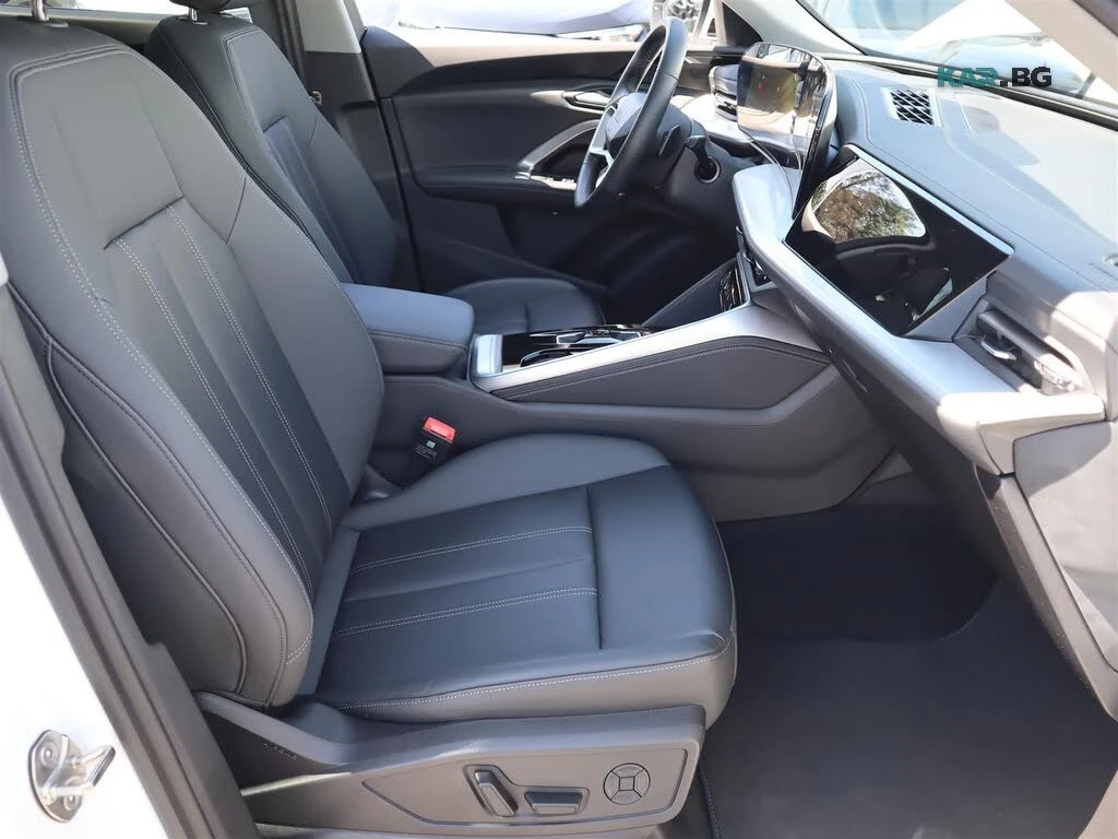 Audi Q5 ПОДГРЕВ* КАМЕРА* М.ТОЧКА* KEYLESS, снимка 14 - Автомобили и джипове - 55737262