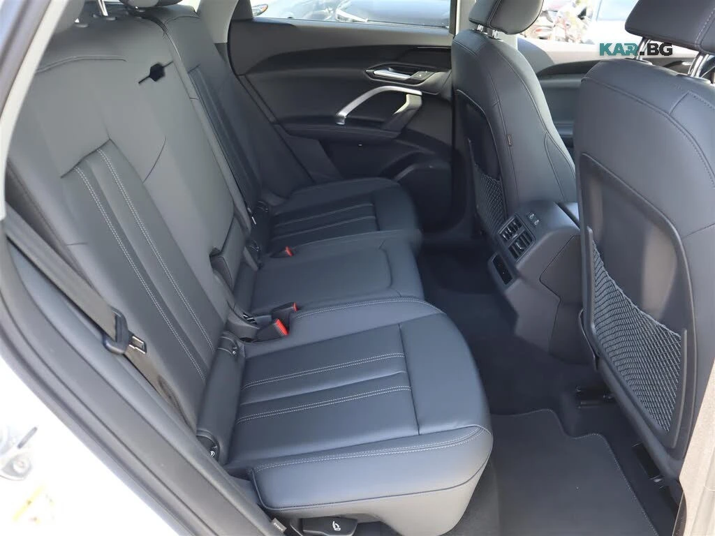 Audi Q5 ПОДГРЕВ* КАМЕРА* М.ТОЧКА* KEYLESS, снимка 15 - Автомобили и джипове - 55737262