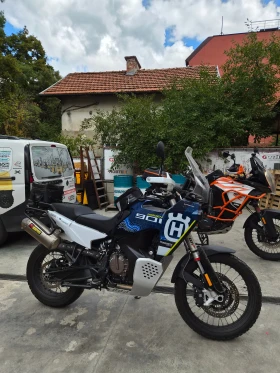 Husqvarna Norden 901 Expedition, снимка 1